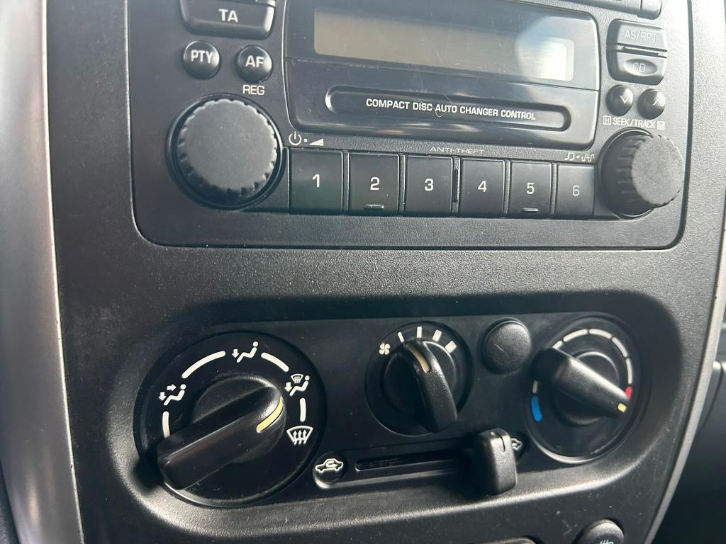 Suzuki Jimny 1.3i 16V cat 4WD JX