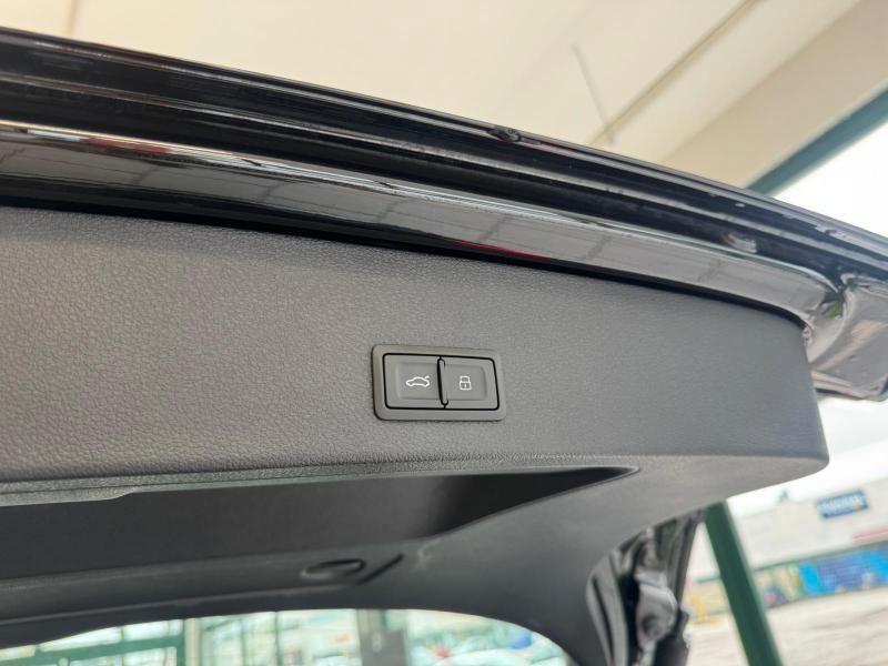 Audi Q2 30 1.0 tfsi S-line 116cv