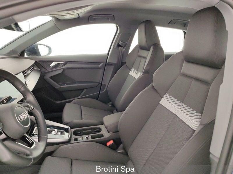 Audi A3 SPB 35 TFSI Identity Black