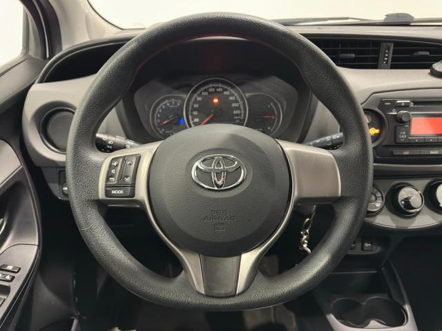 TOYOTA Yaris 1.0 5 porte Lounge
