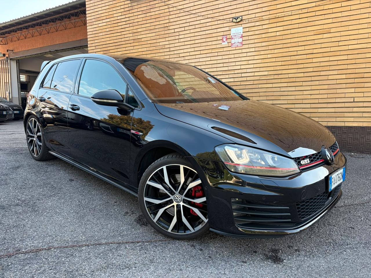 Volkswagen Golf GTI Performance 2.0 TSI DSG 5p. BlueMotion Technology