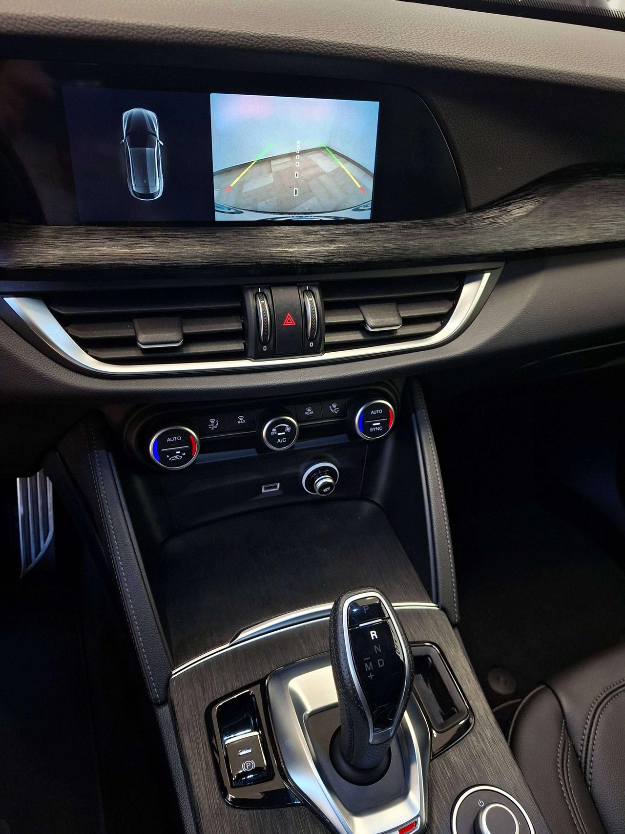 Alfa Romeo Stelvio 2.2 t Sprint Q4 210cv Aut