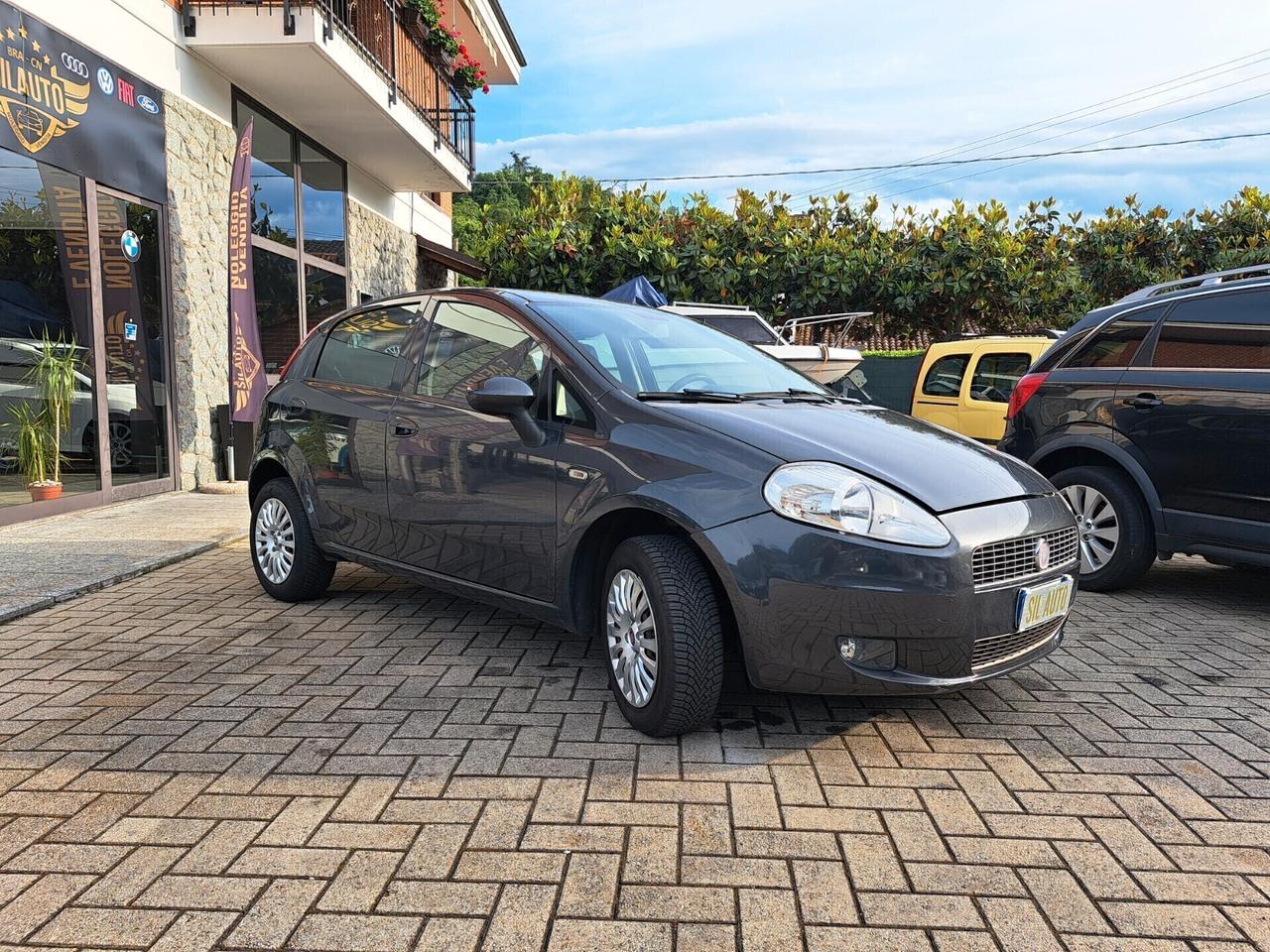 Fiat Grande Punto 1.4 EURO 5/METANO valido FINO 07/2025