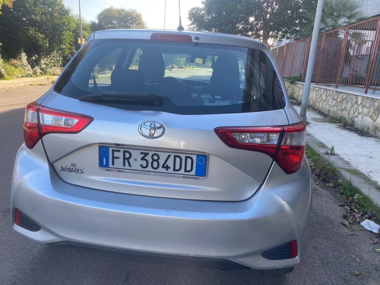 Toyota Yaris 1.0 72 CV 5 porte Cool