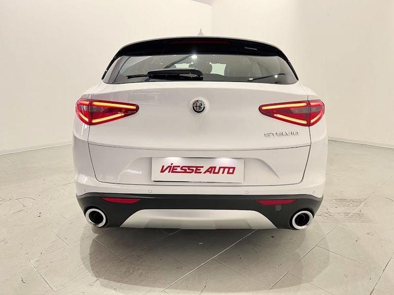 Alfa Romeo Stelvio Stelvio 2.2 Turbodiesel 180 CV AT8 RWD Super