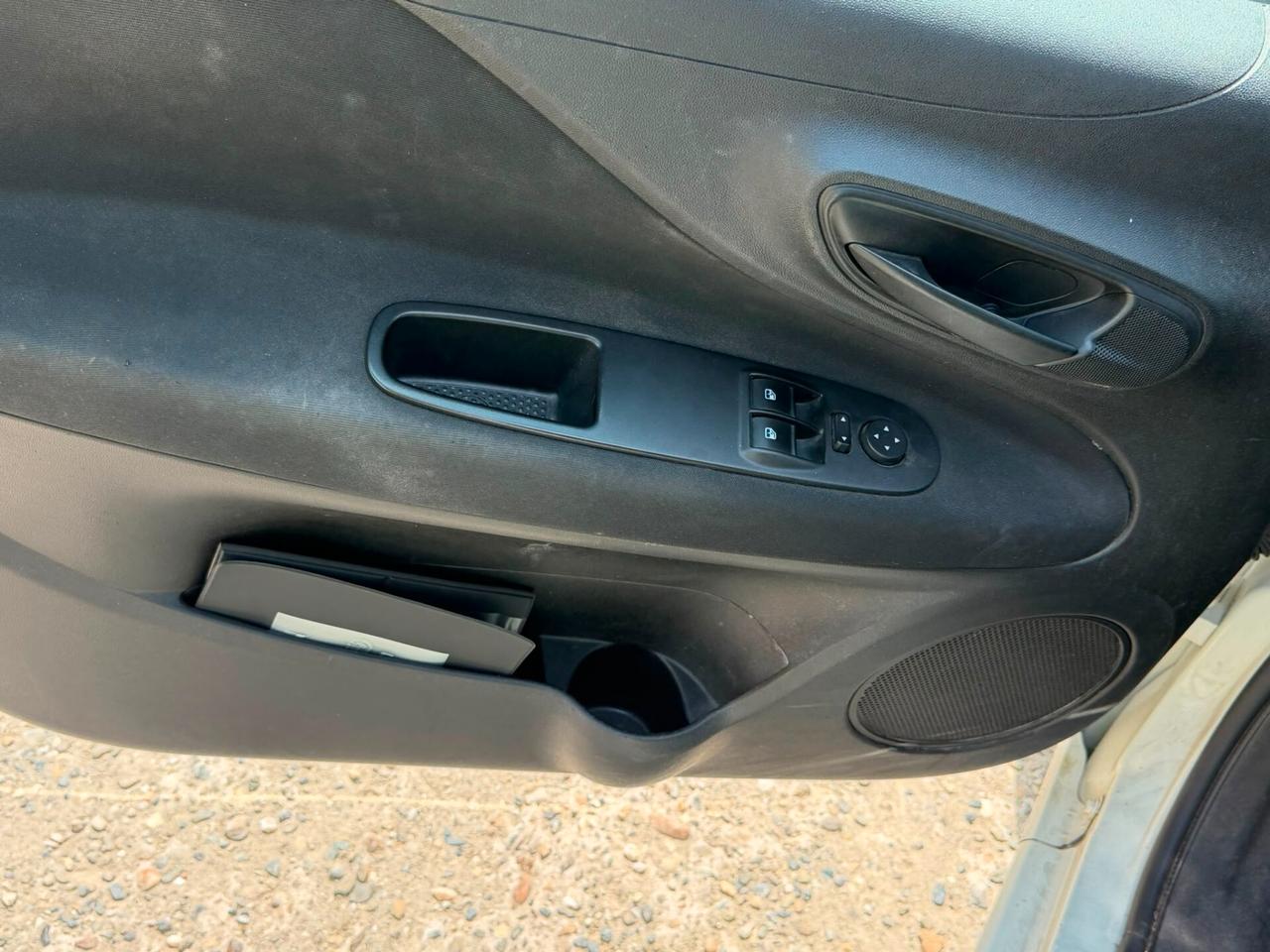 Fiat Punto 1.4 8V 5 porte Easypower Lounge Punto gpl bombole e iniettori rifatti nel 2025