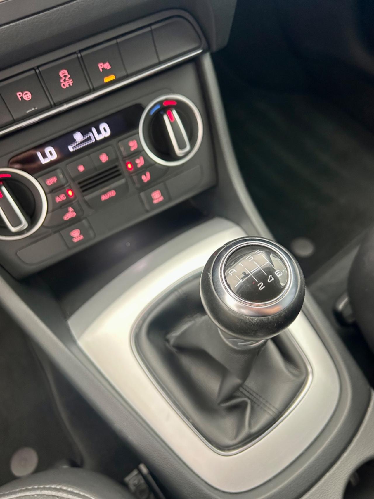 Audi Q3 2.0 TDI 120 CV Sport FINANZIABILE