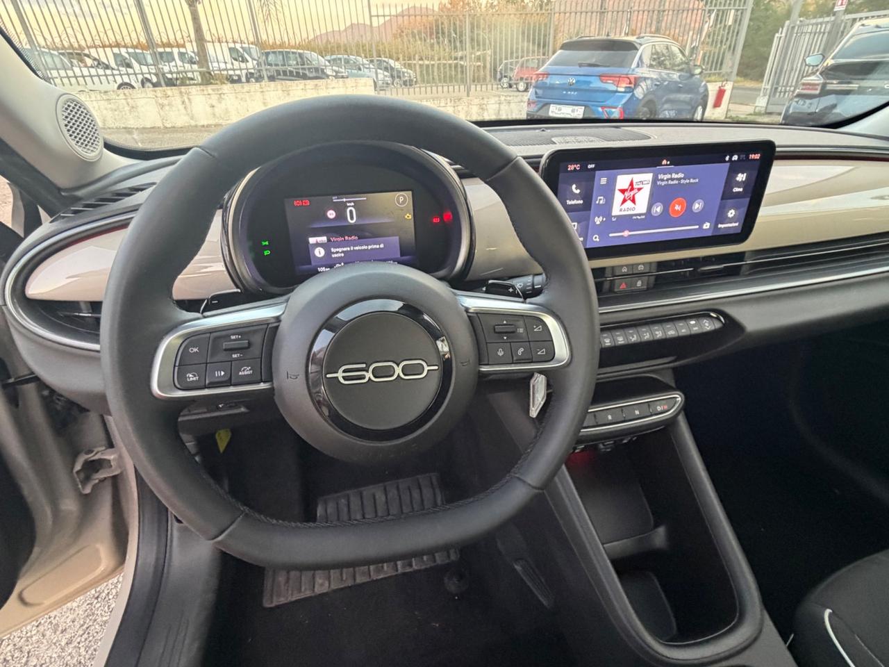 Fiat 600 Hybrid 110 CV DCT MHEV Serie Speciale Icon