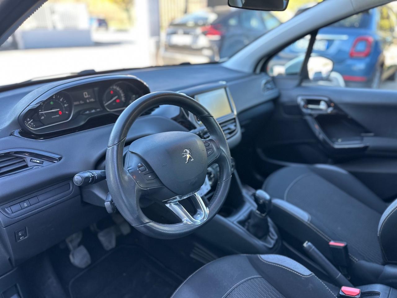 Peugeot 208 PureTech 82 5 porte Allure