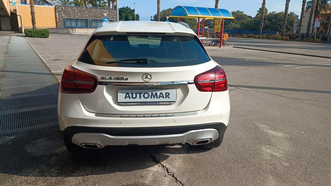 Mercedes-Benz GLA-Klasse GLA 180 d Sport 1’5 Diesel 110cv Cambio AUTOMATICO