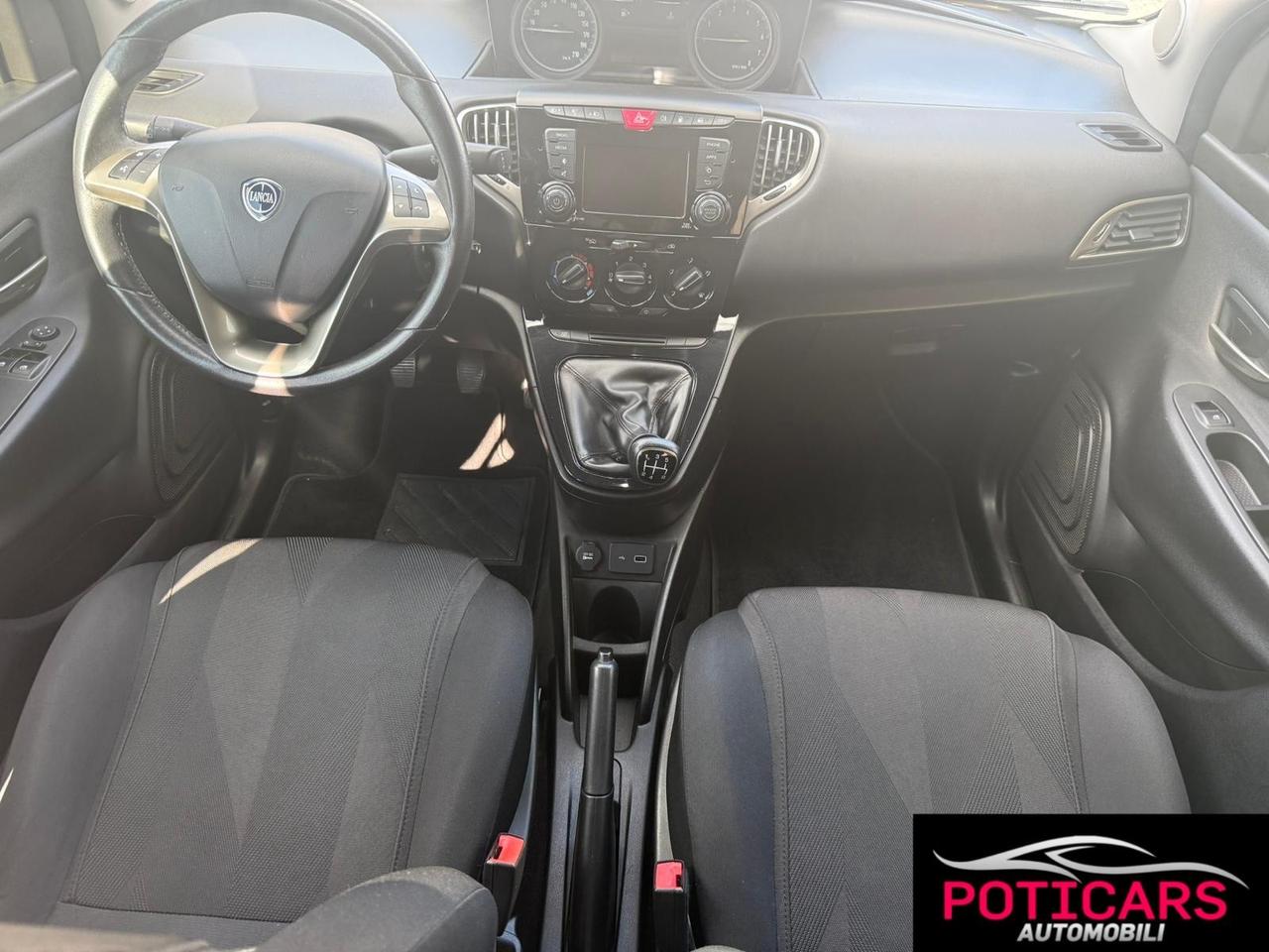 Lancia Ypsilon 1.2 69 CV 5 porte GPL Ecochic Gold