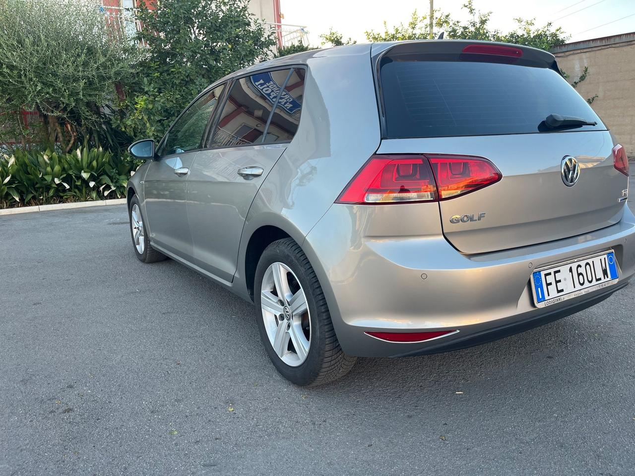 Volkswagen Golf 1.4 TGI DSG BLUEMOTION