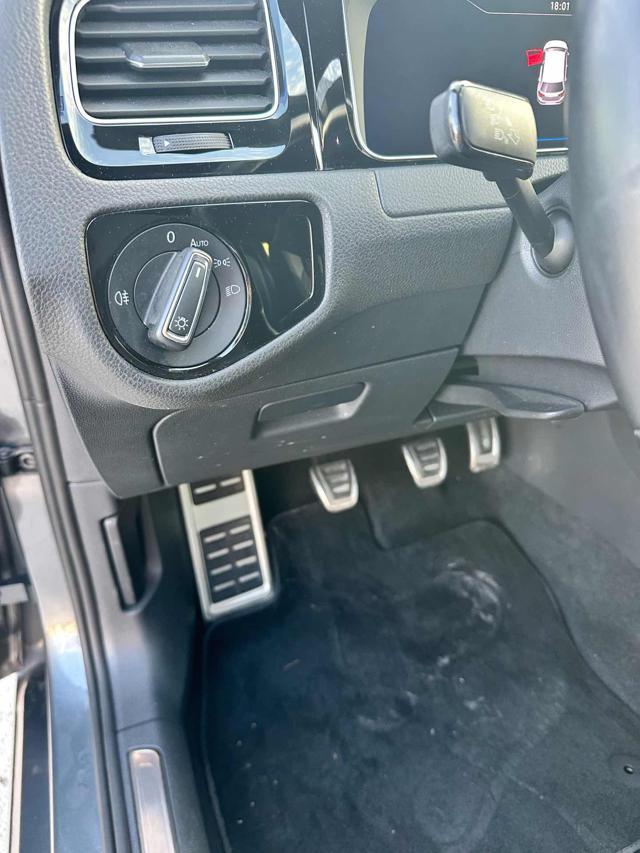 VOLKSWAGEN Golf 1.5 TSI ACT 5p. Sport BlueMotion Technology R-LINE
