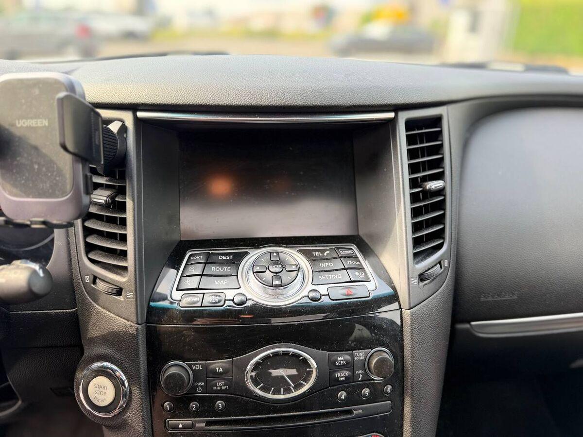 Infiniti QX70 (FX) 3.0d V6 S Premium awd auto
