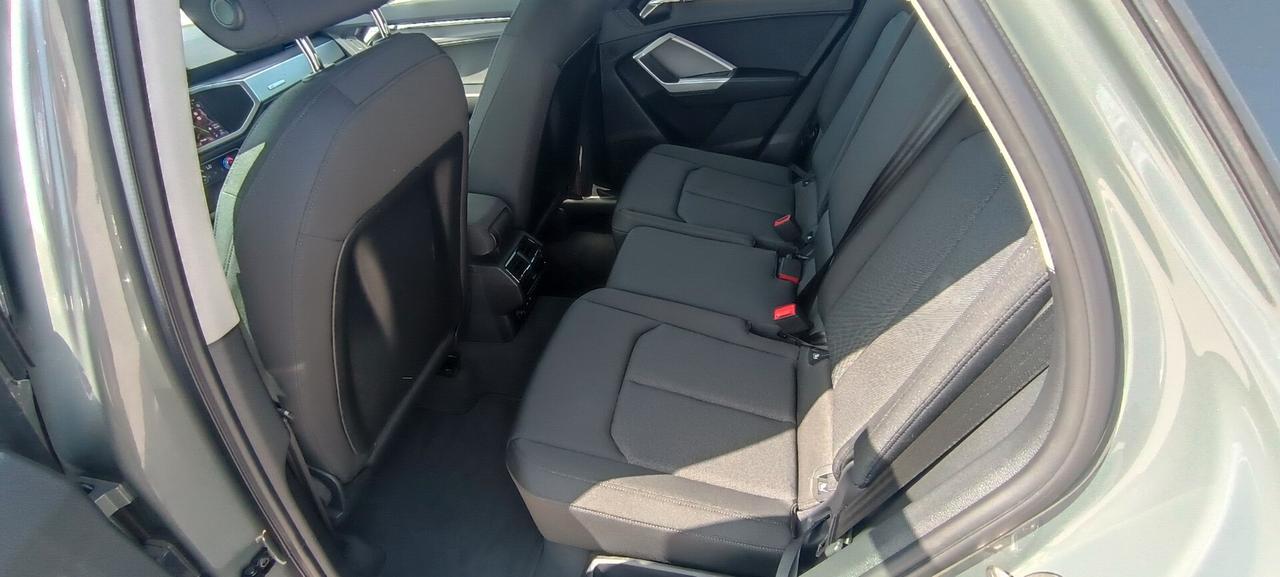 Audi Q3 SPB 35 TDI S tronic Business Plus