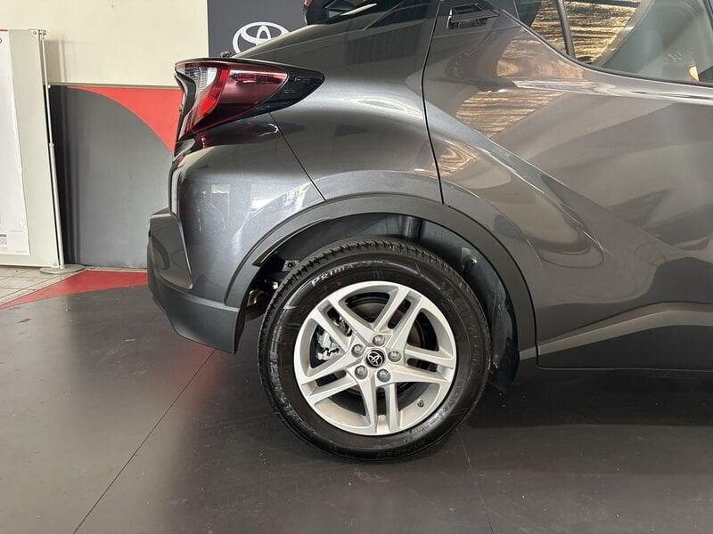 Toyota C-HR 1.8 Hybrid E-CVT Active