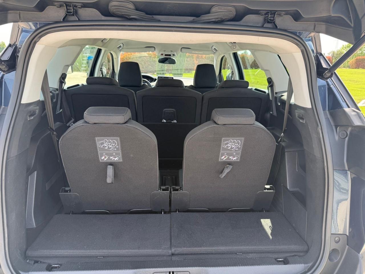 Peugeot 5008 7 POSTI