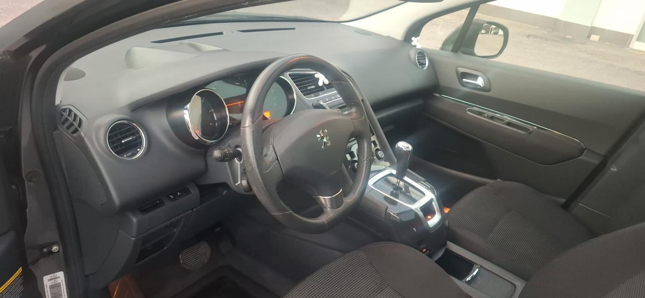 Peugeot 5008 1.6 HDi 112CV cambio robotizzato Tecno
