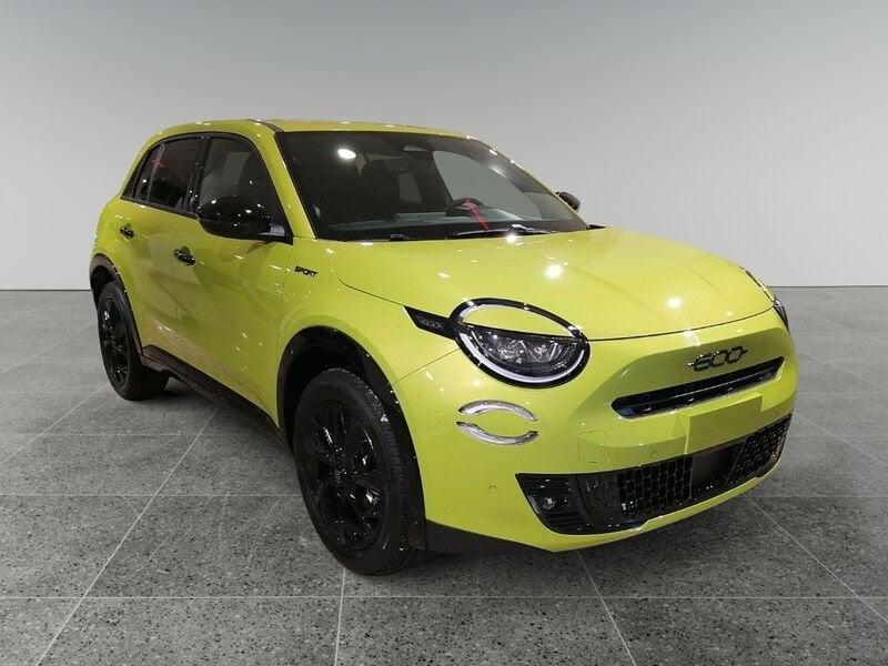 FIAT 600 1.2 Hybrid 145cv Sport Ed Mil Cort 26