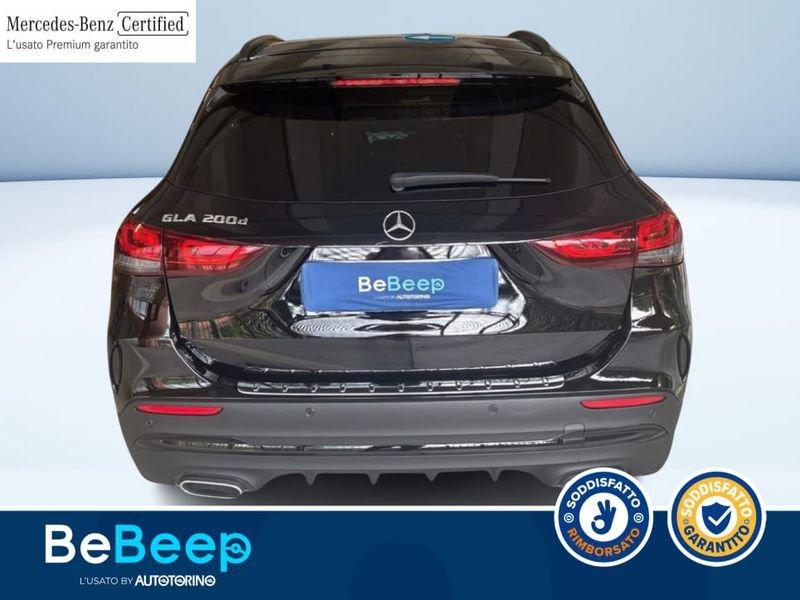 Mercedes-Benz GLA 200 D PREMIUM AUTO