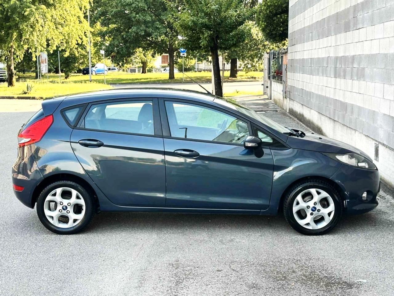 Ford Fiesta 1.4 5p. GPL-Titanium-Tag.Cert-U.Prop-GARANZIA
