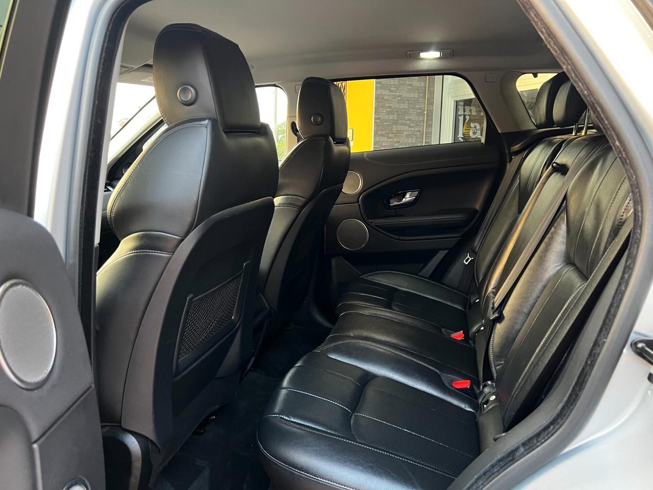 Range Rover Evoque 2.0 150 CV Dynamic-RESTAYLING