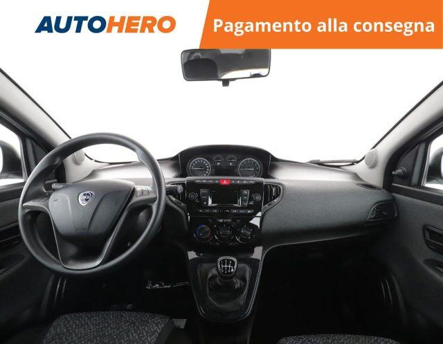 LANCIA Ypsilon 1.0 FireFly 5 porte S&S Hybrid Ecochic Silver