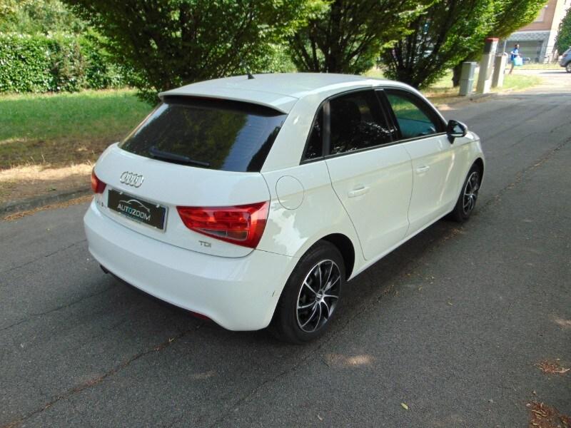 AUDI A1/S1 A1 SPB 1.6 TDI S tronic Attraction