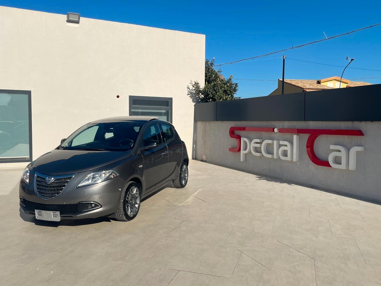 LANCIA YPSILON AUTOMATICA S&S Platinum TETTO APRIBILE