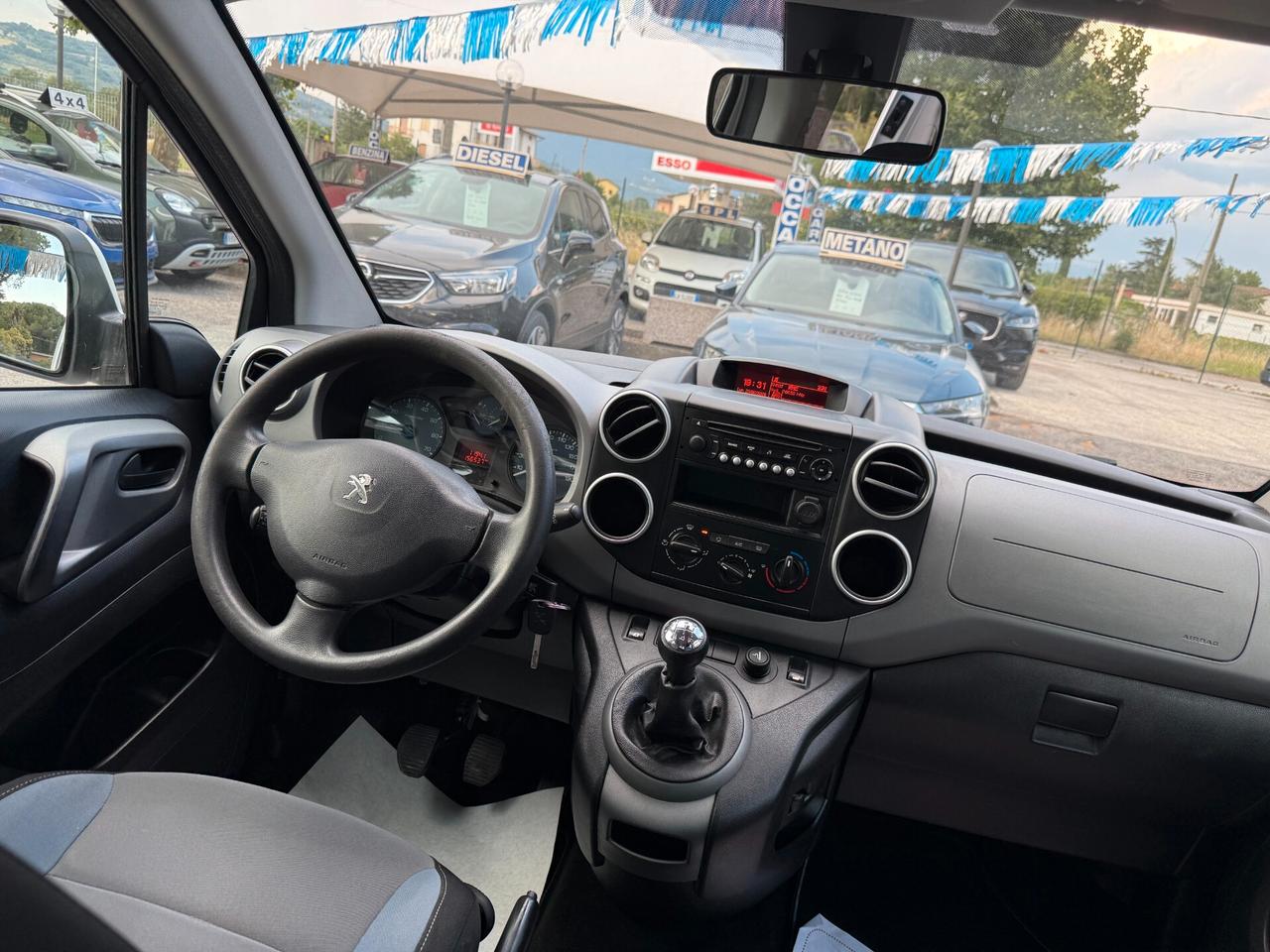 "5 POSTI" Peugeot Partner Tepee BlueHdi