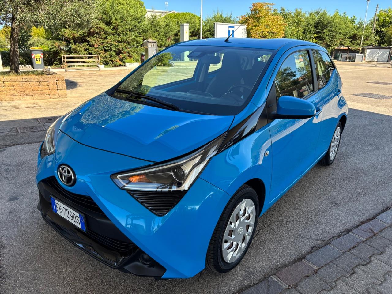 Toyota Aygo 1.0 VVT-i 72 CV 5 porte x-cool MMT