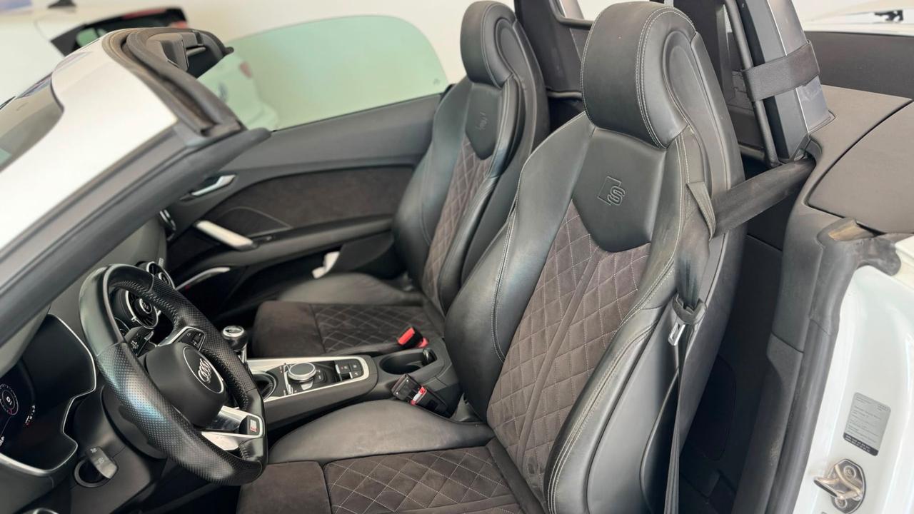 Audi TT Roadster 2.0 TDI ultra S line