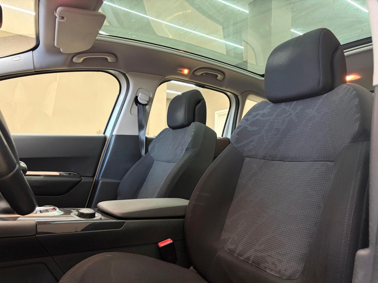 Peugeot 3008 1.6 HDi 112CV Premium