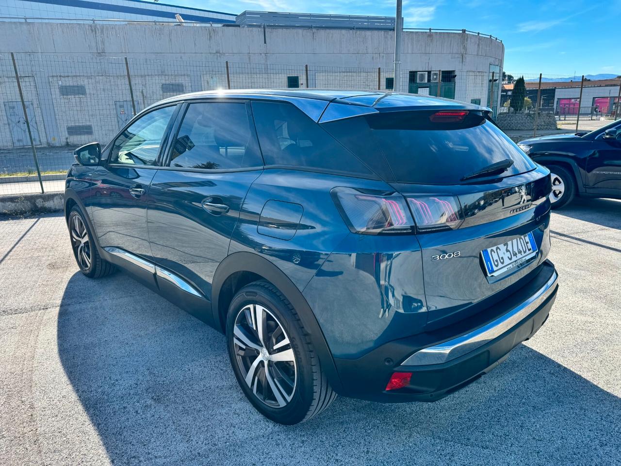 Peugeot 3008 Hybrid 225 e-EAT8 Allure