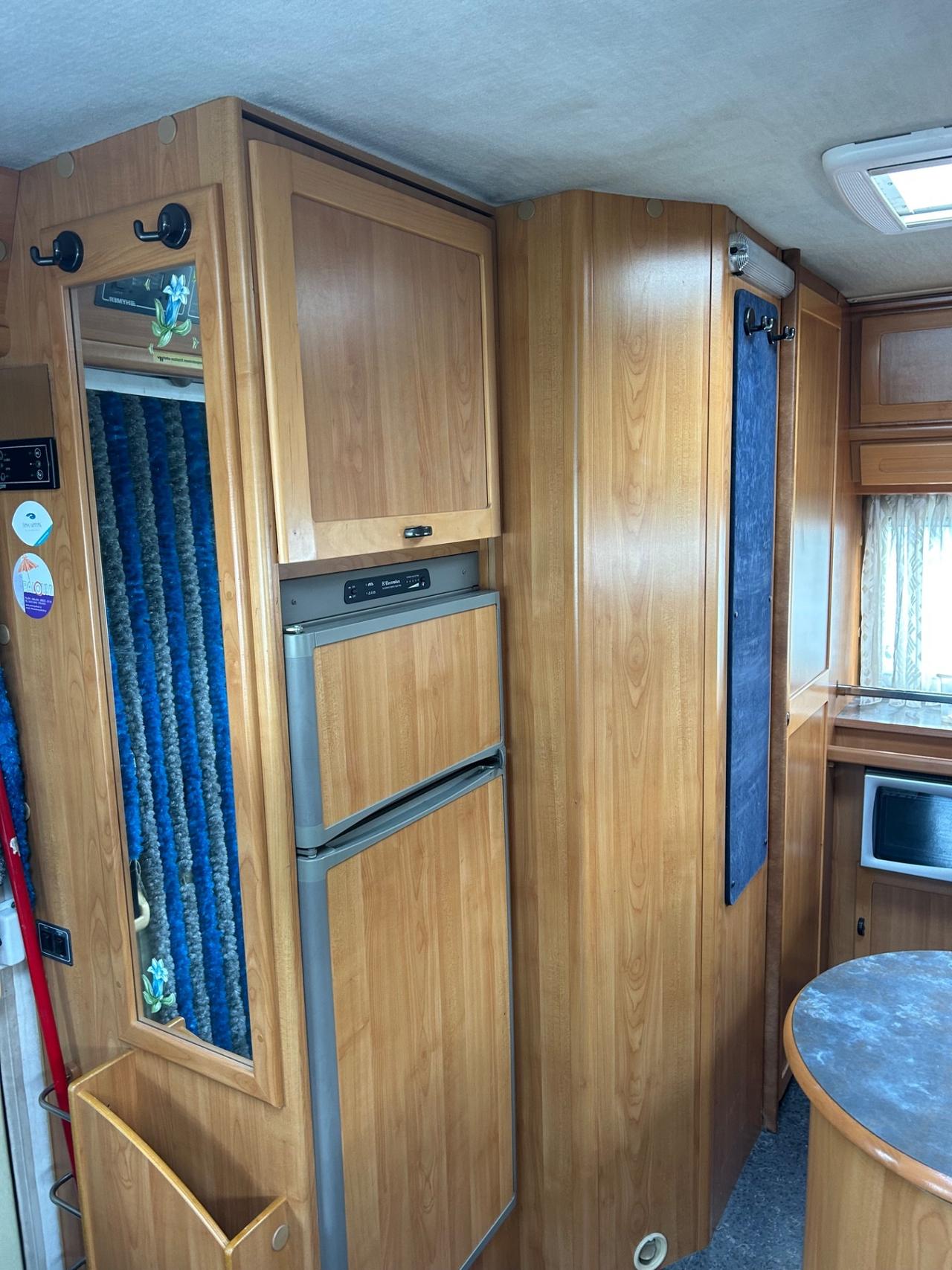 Motorhome hymer del 2000 in saldo 824