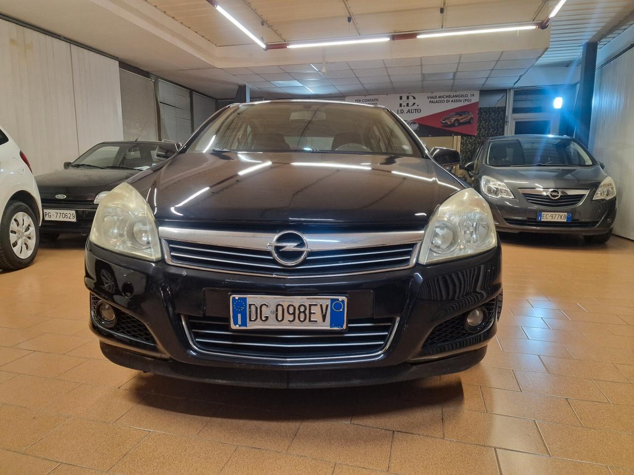 Opel Astra 1.3 CDTI 5 porte Enjoy, 97 mila chilometri