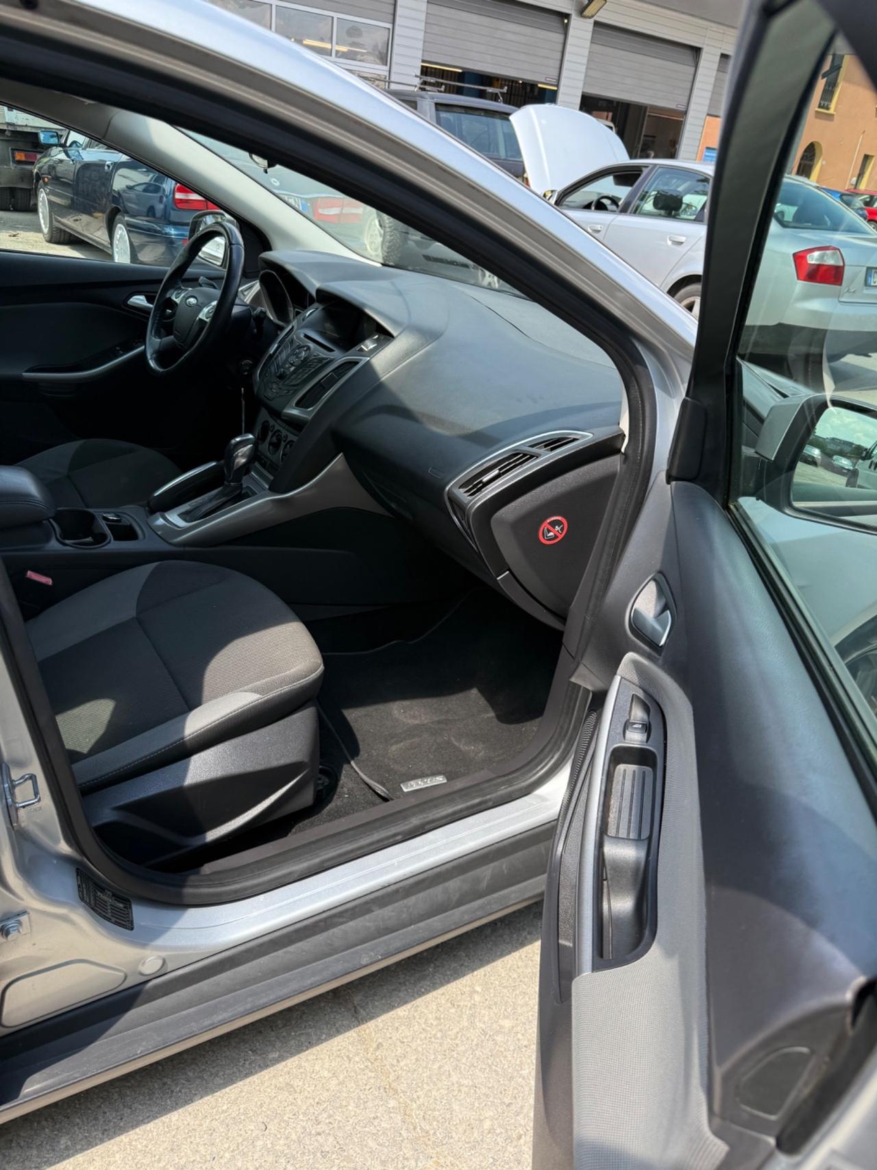 Ford Focus 2.0 TDCi 115 CV Powershift Titanium