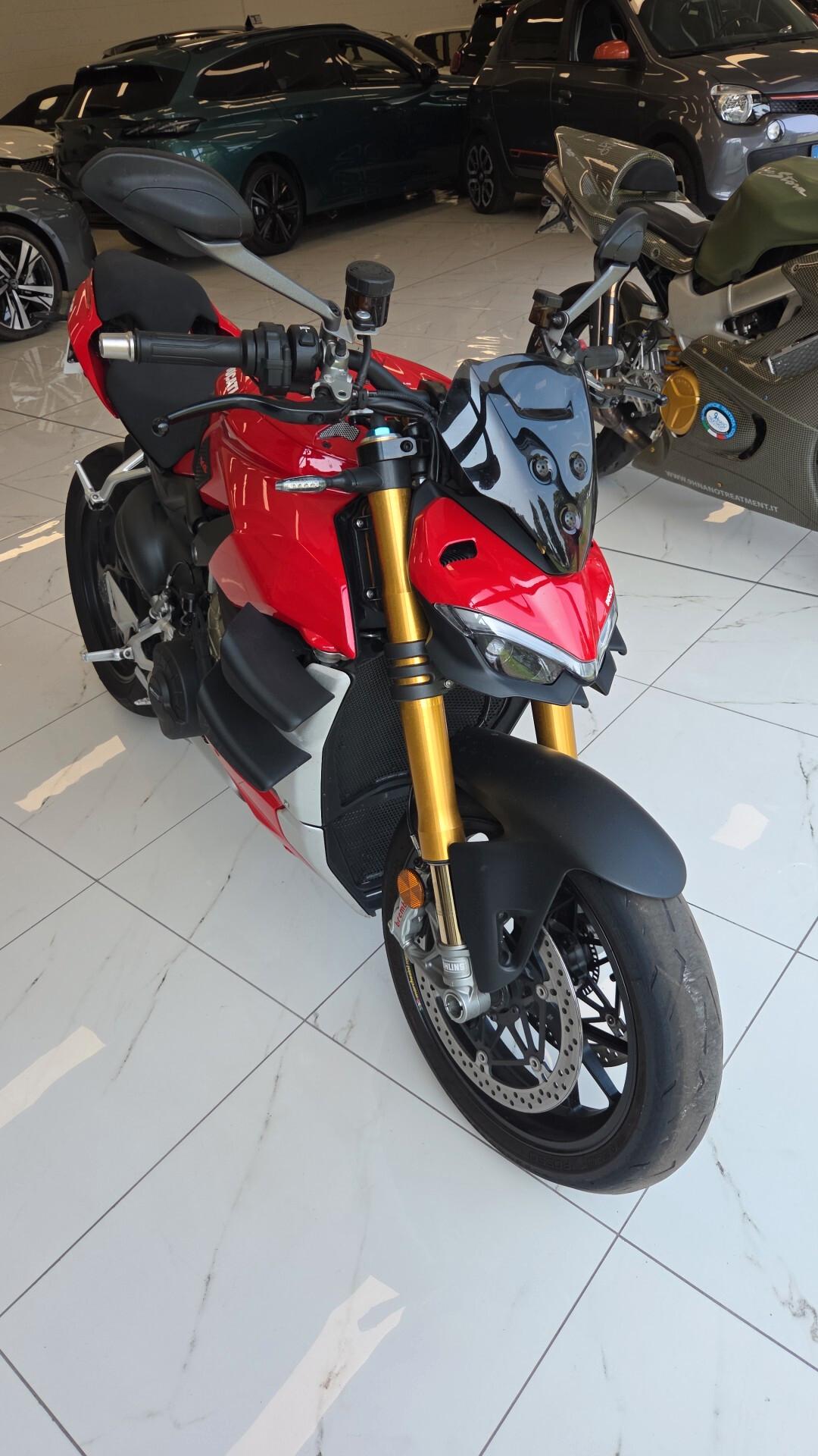 Ducati Streetfighter V4 S