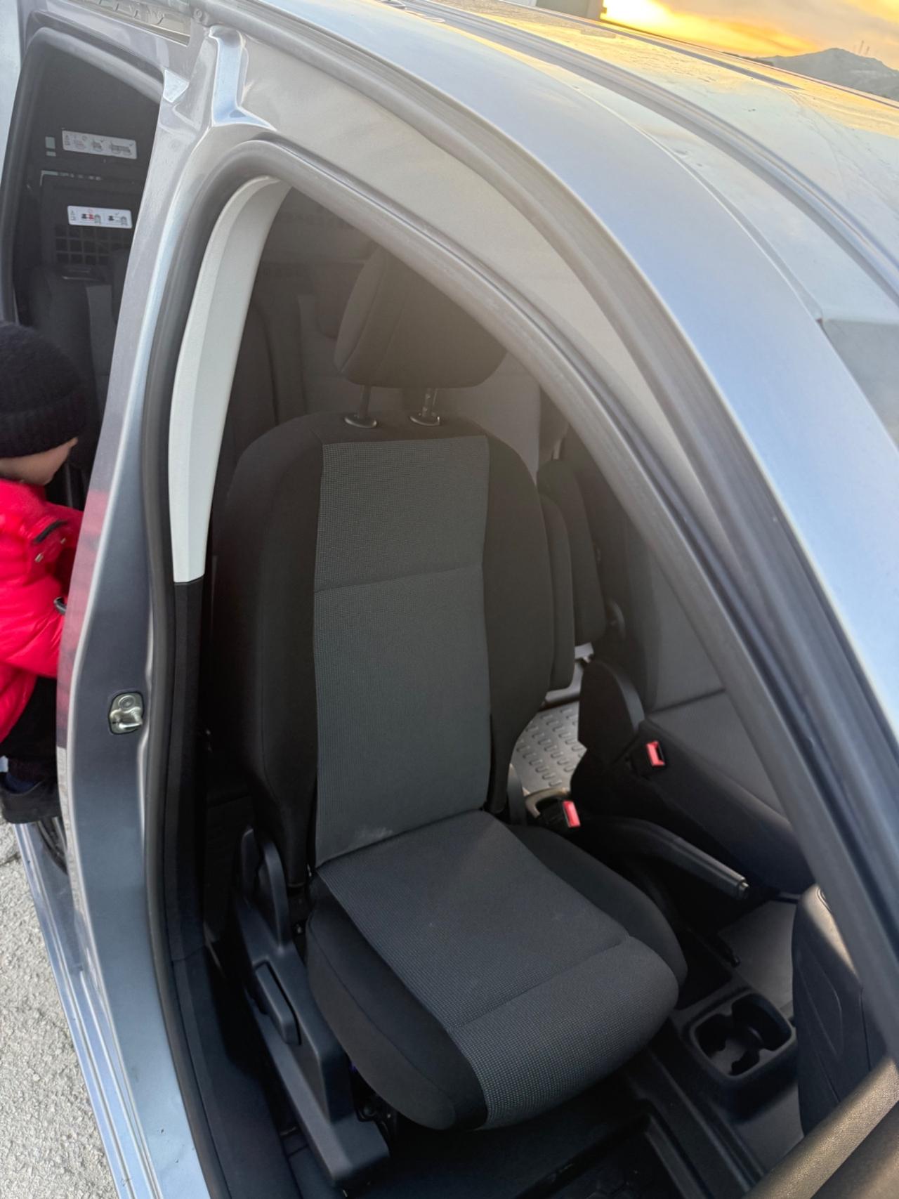 Peugeot Partner BlueHDi 130 cv n1 -5 posti