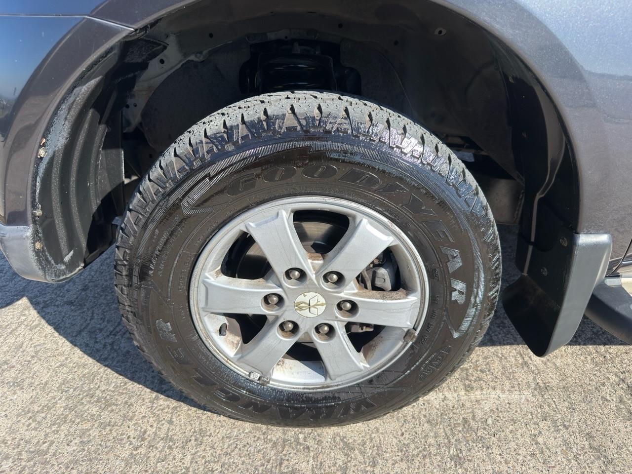 Mitsubishi L200 2.5 DI-D/178CV CC Intense Tender Chassis Fleet