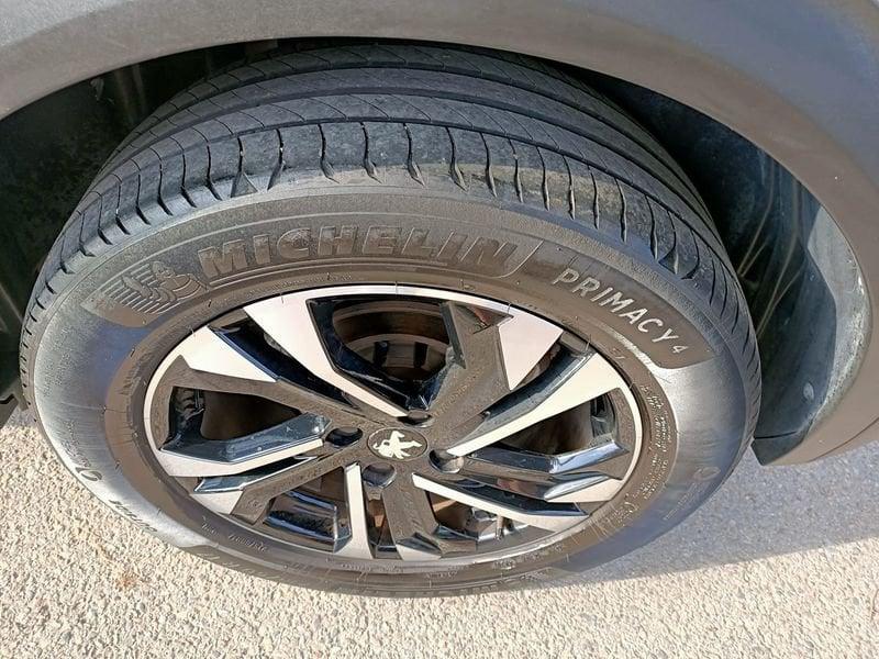 Peugeot 2008 II 2020 1.2 PureTech 130cv Allure Pack S&S