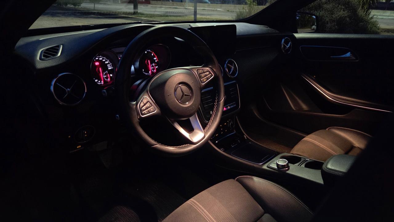 Mercedes-benz A 180 d Premium