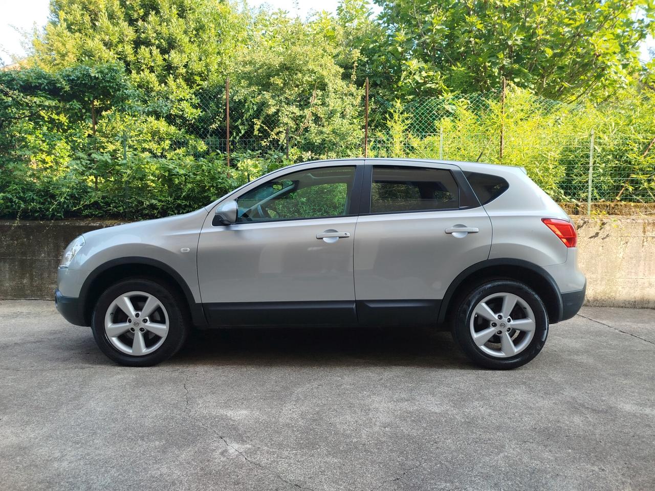 Nissan Qashqai 2.0 BENZINA 140cv 4x4 / 69.000km