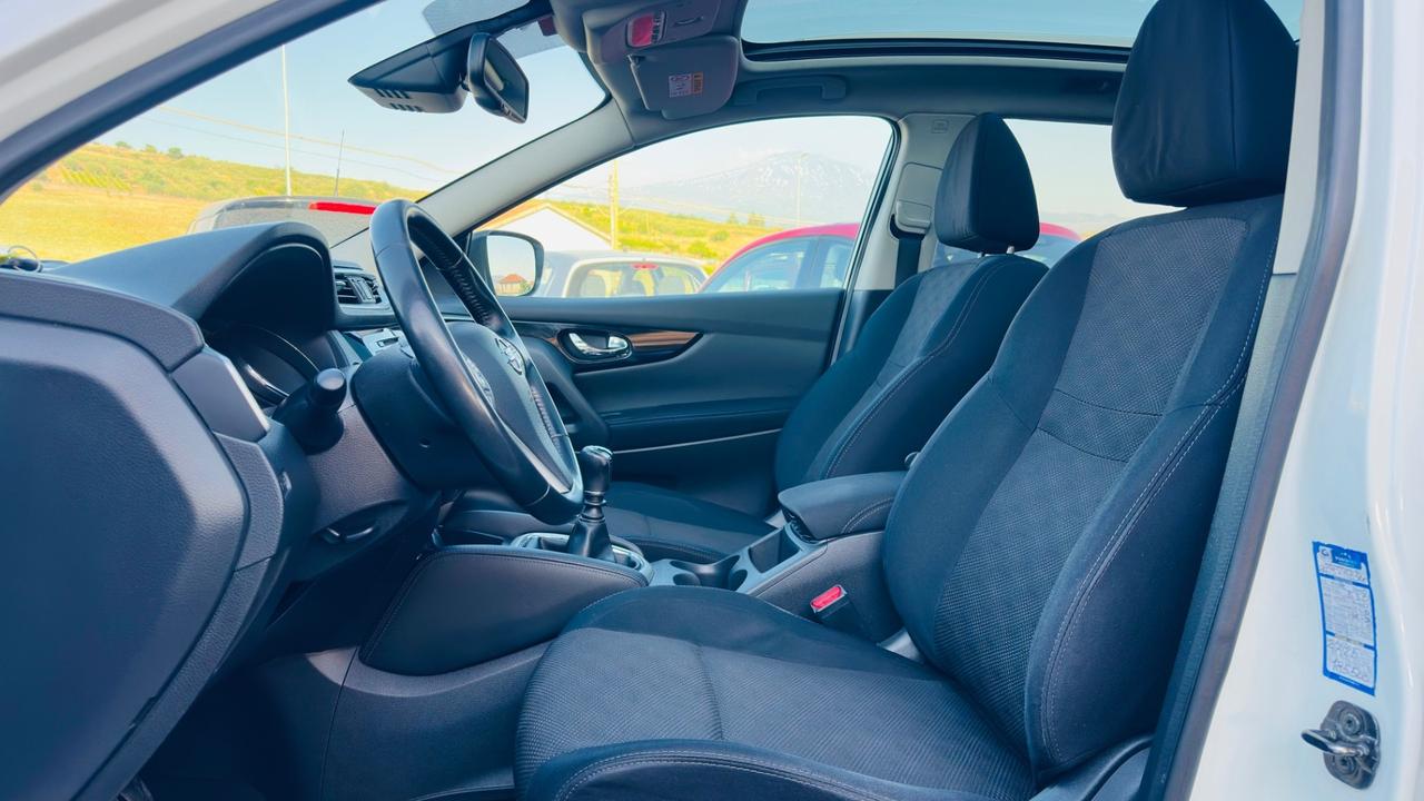 Nissan Qashqai 1.5 dCi Tekna