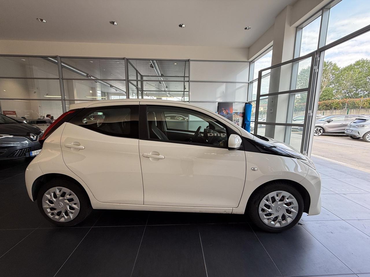 Toyota Aygo 5p 1.0 x-cool 72cv