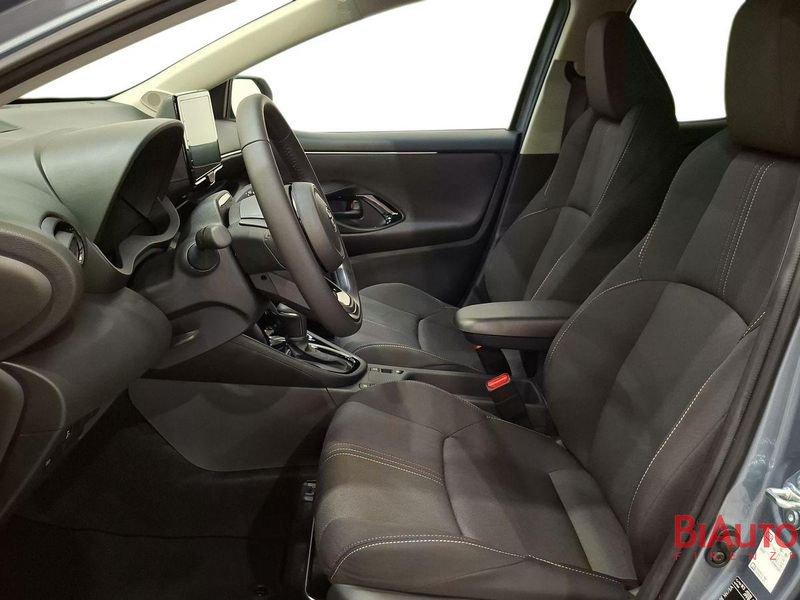 Toyota Yaris Yaris 1.5h 115 Icon