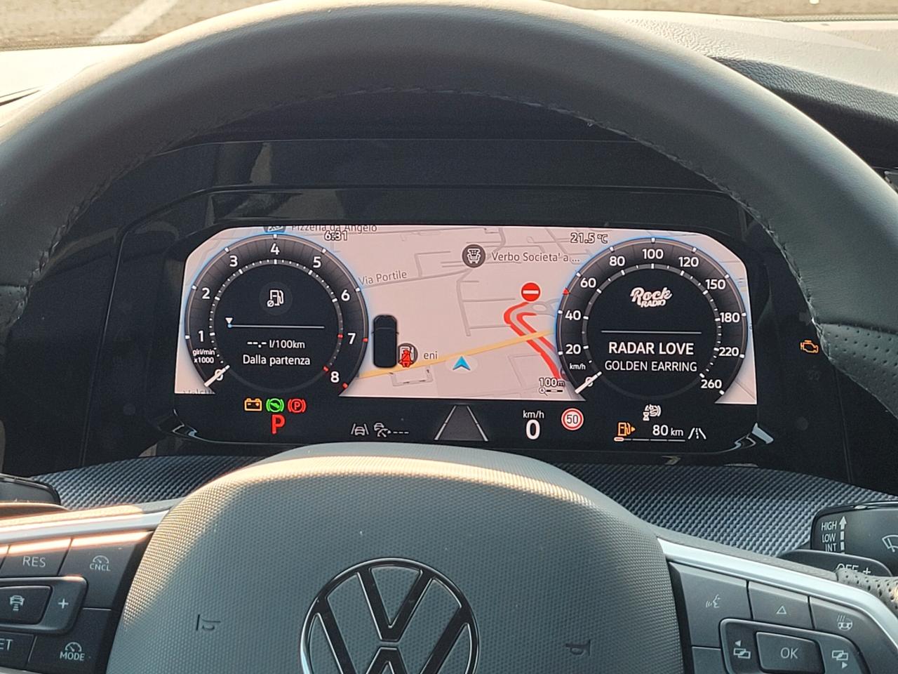 Volkswagen Golf 1.5 etsi R-Line 150cv dsg IQ. DRIVE