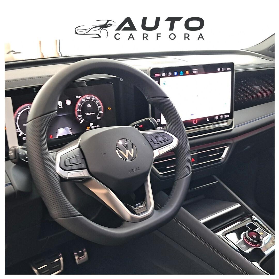 Volkswagen Tiguan 2.0 150cv DSG R-Line black pack |tetto+matrix+r19"|