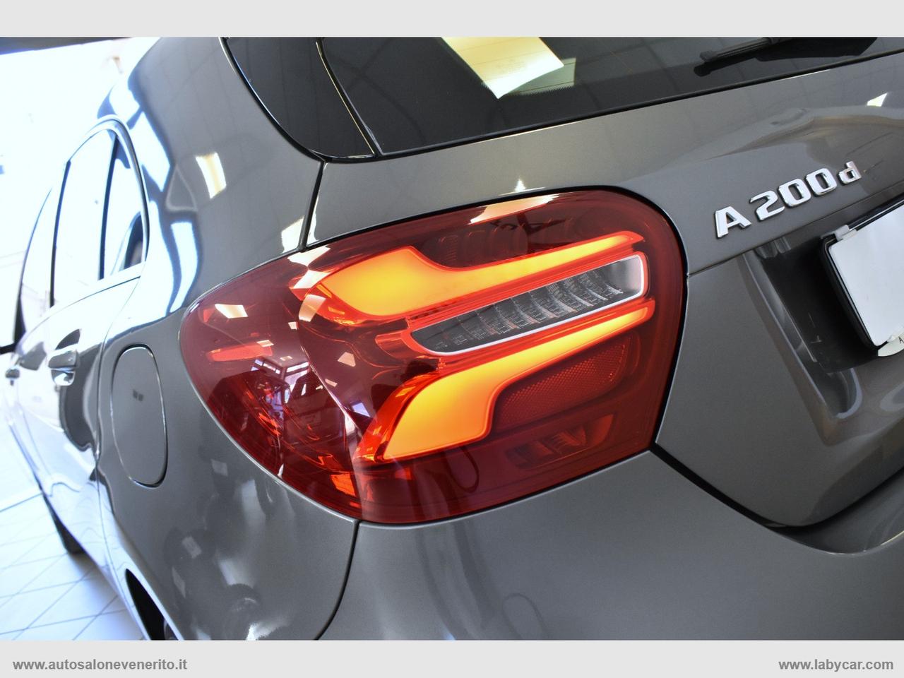 MERCEDES-BENZ A 200 d Automatic Premium