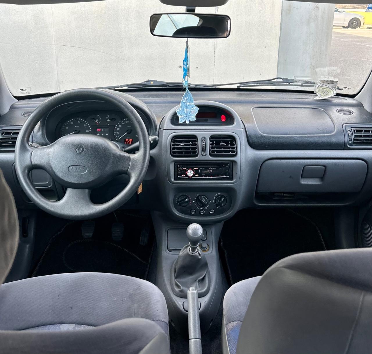 Renault Clio 1.2 3 porte RT Neopatentati 95.000km